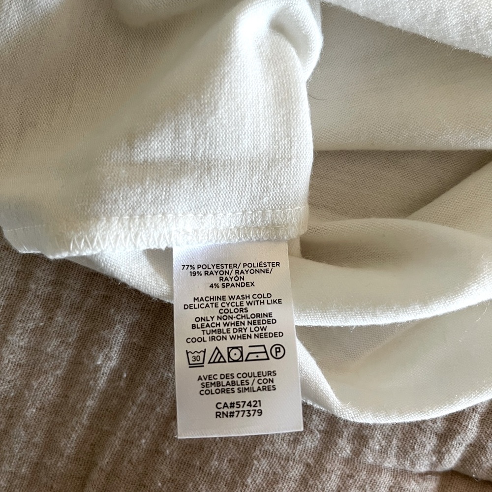 NWT Ann Taylor Ruffle-Shoulder Knit Top - Picture 5 of 5